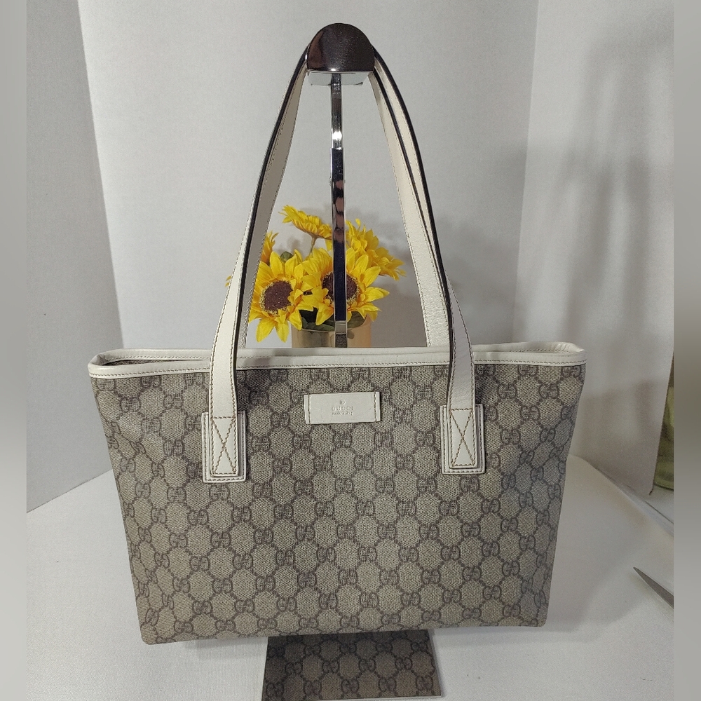 GUCCI GG Supreme Coated Canvas Tote